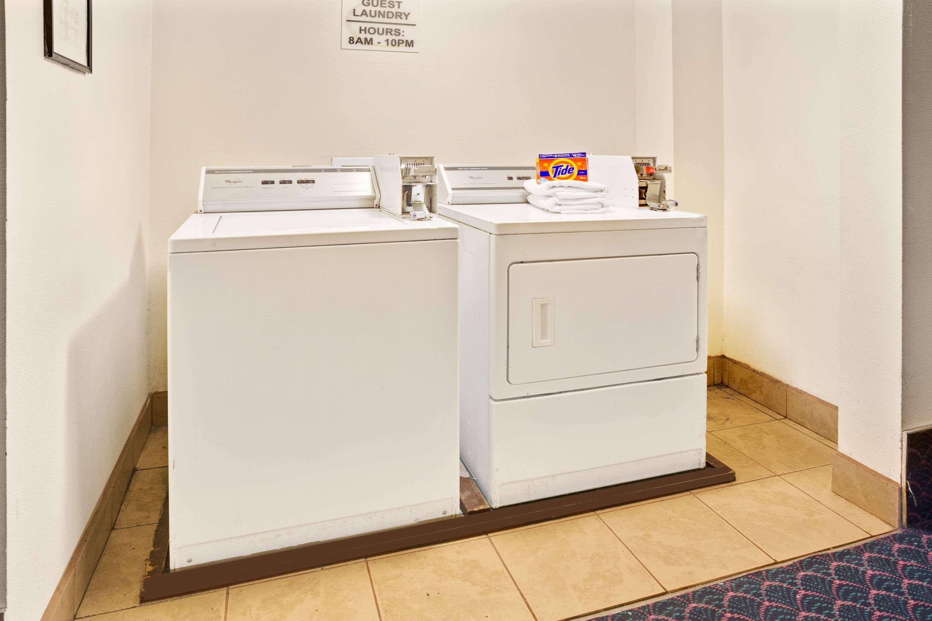 Hotel Super 8 By Wyndham Longmont/del Camino