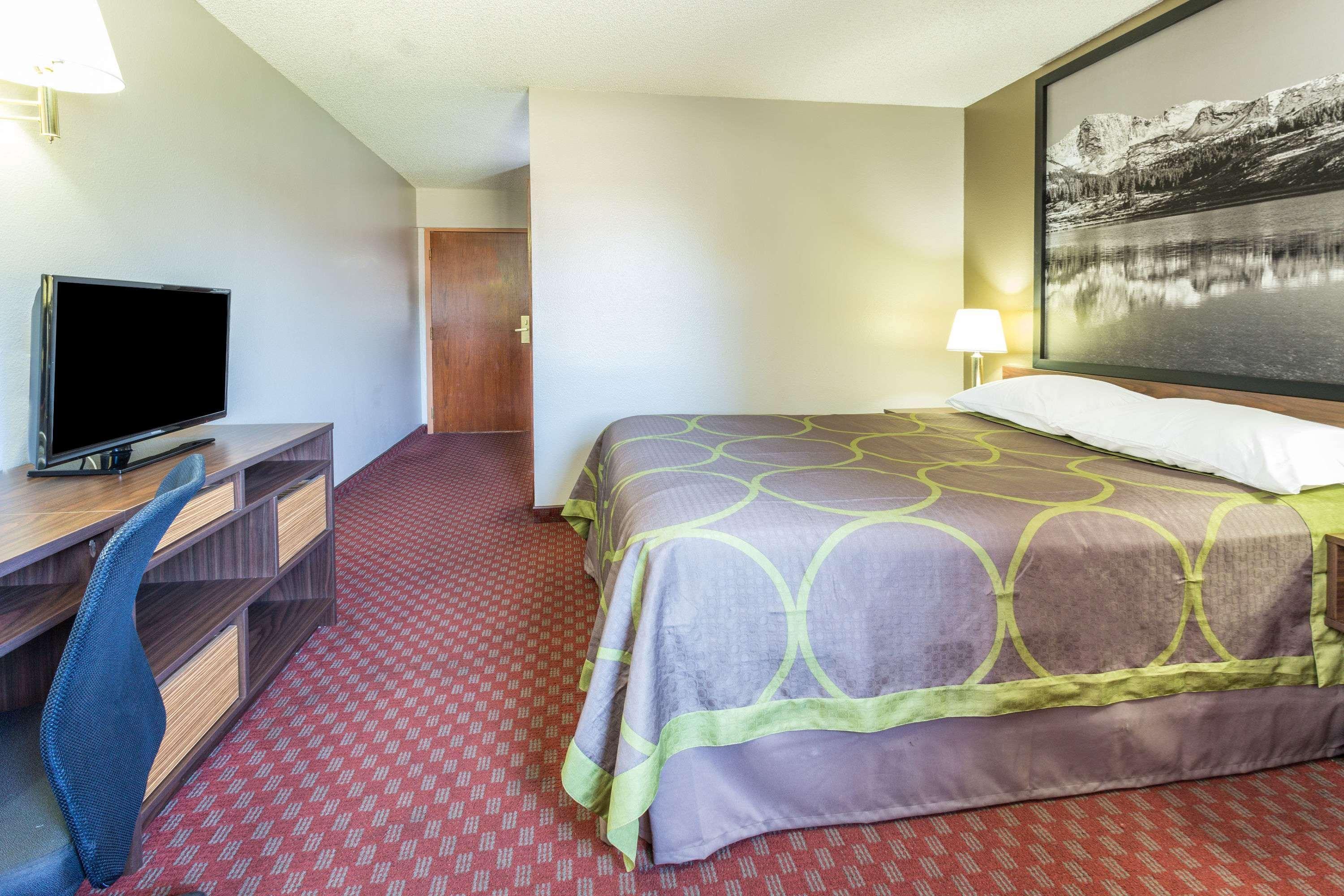 Hotel Super 8 By Wyndham Longmont/del Camino