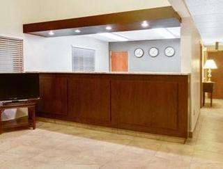 Super 8 By Wyndham Longmont/del Camino