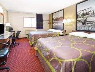 Super 8 By Wyndham Longmont/del Camino